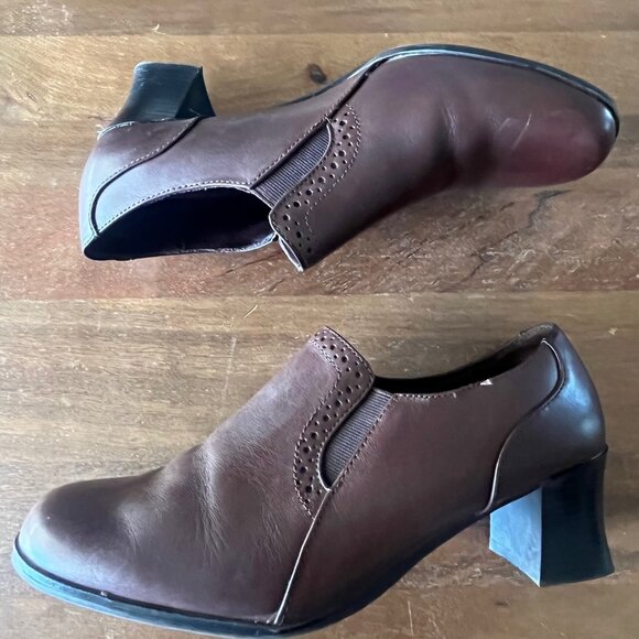 Thom McAn Brown Leather Slip-on Booties Chunky Heels Women's Size 10 W - Picture 2 of 11